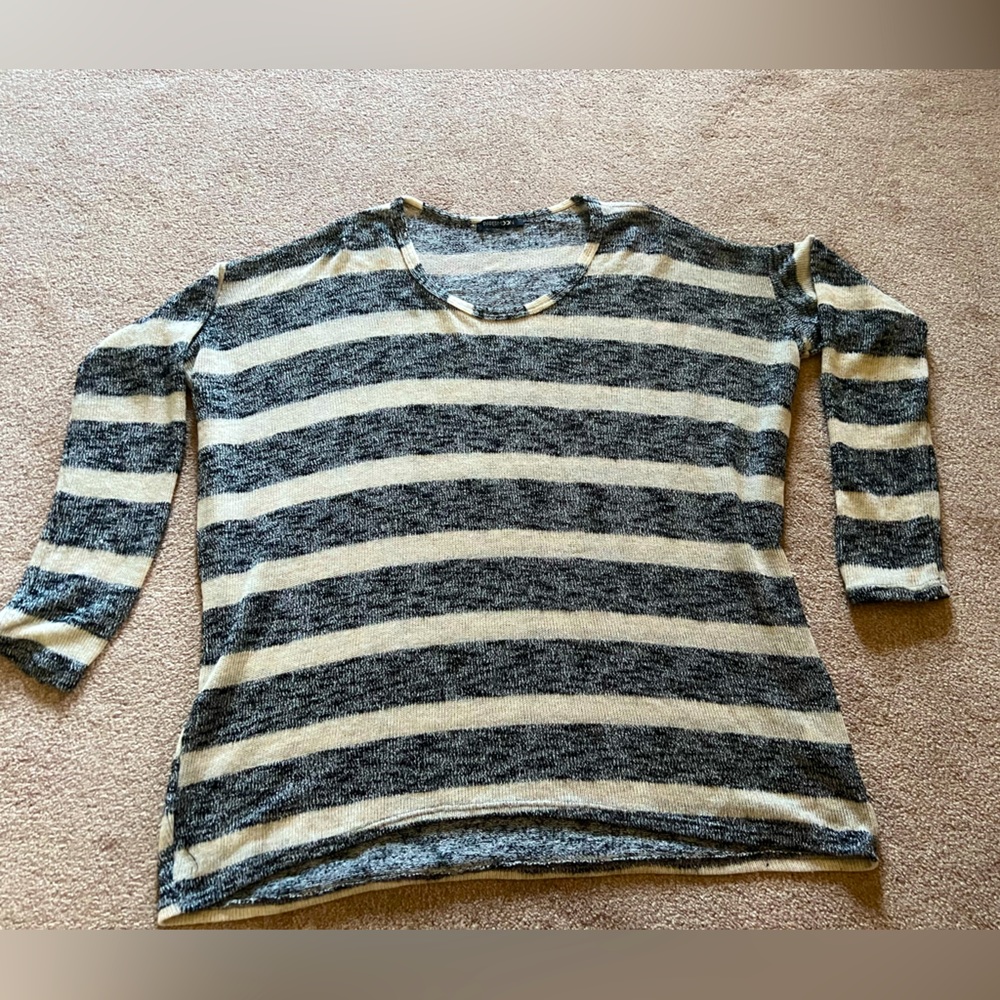 Papermoon tan and heather blue striped light weight sweater, size small